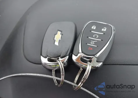 2019 Chevrolet Equinox Lt z USA, uszkodzony, nr VIN 3GNAXUEV4KS577841